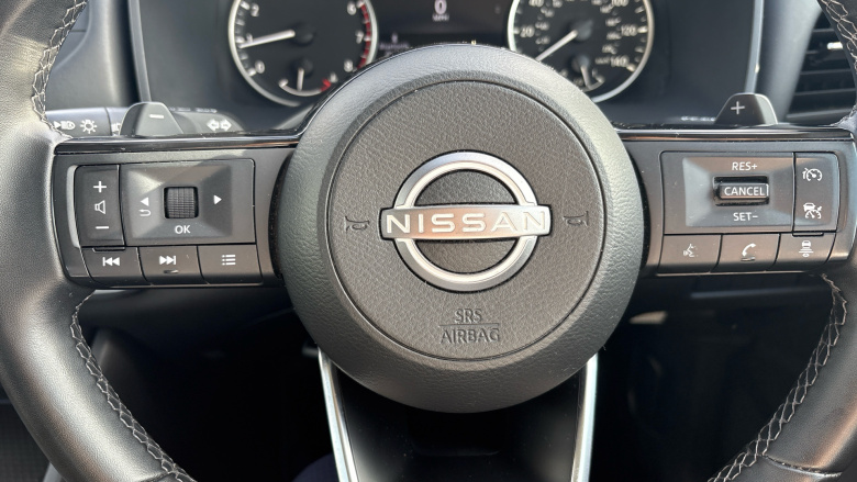 Nissan Qashqai 1.3 DiG-T MH 158 Acenta Premium 5dr Xtronic Petrol Hatchback